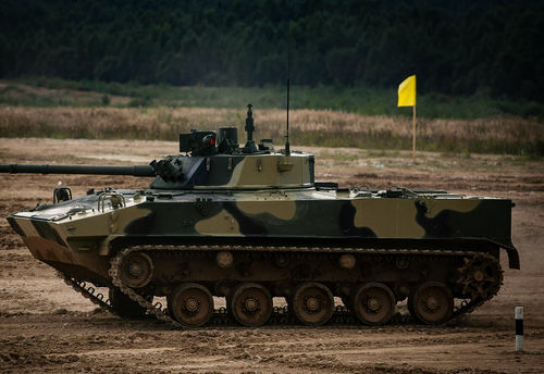 Aktueller Firmenfall über Militärisch - Panzer